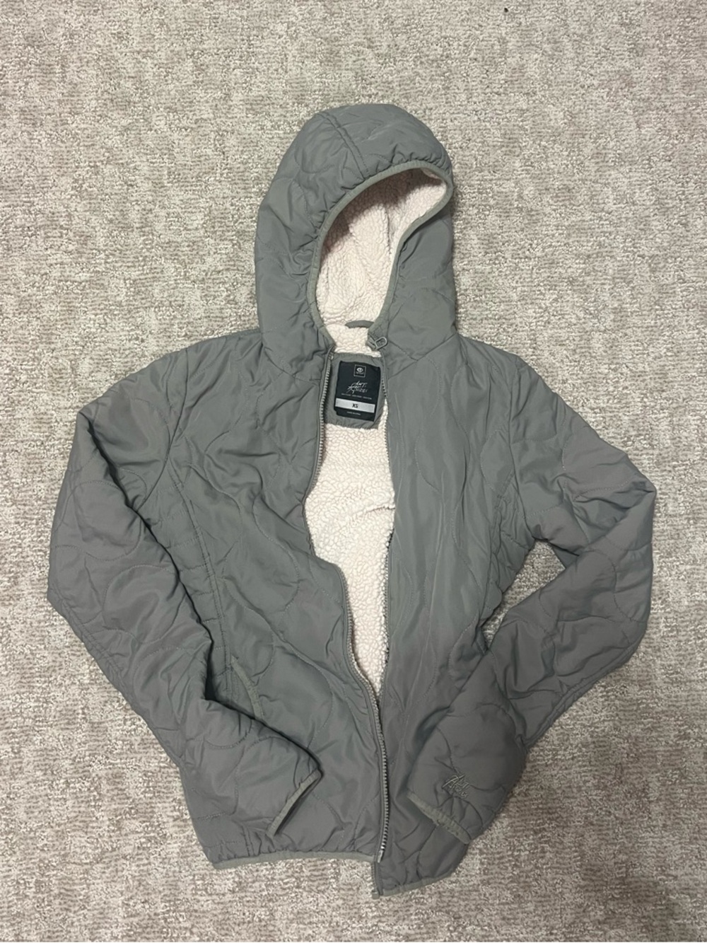 Rip Curl Light Gray Quilted Jacket with Cream Sherpa